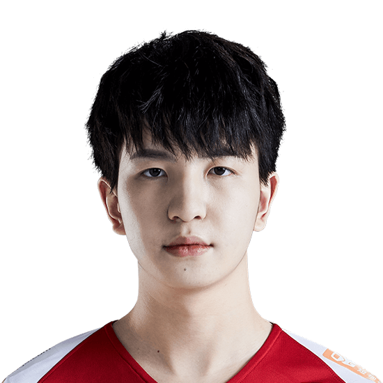 JackeyLove迎来十五赛季出色发挥，FPX观众热烈欢呼！